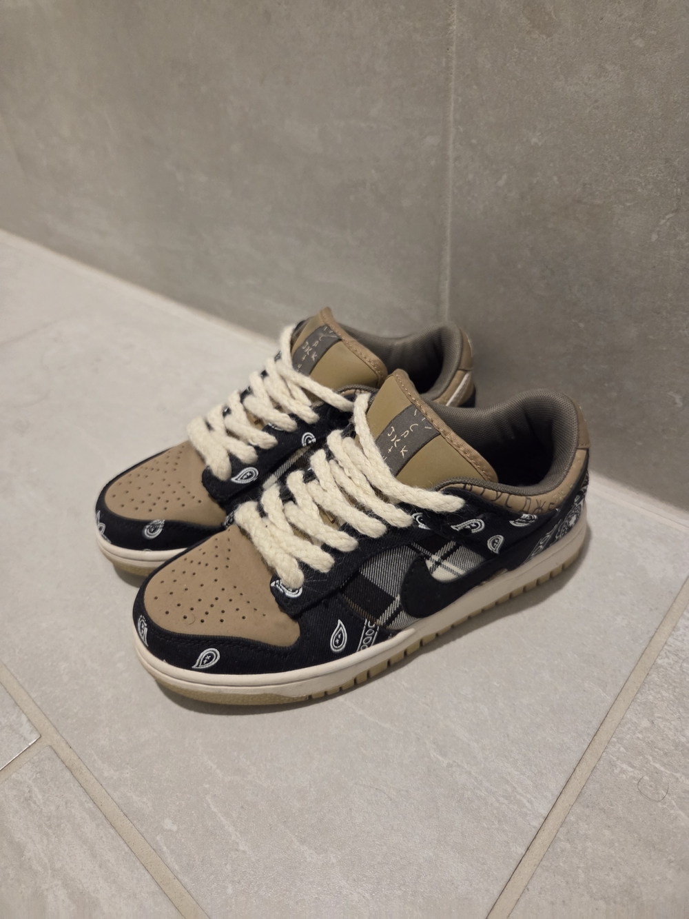 Low-Top Sneakers in Black and Tan with Bandana Detail